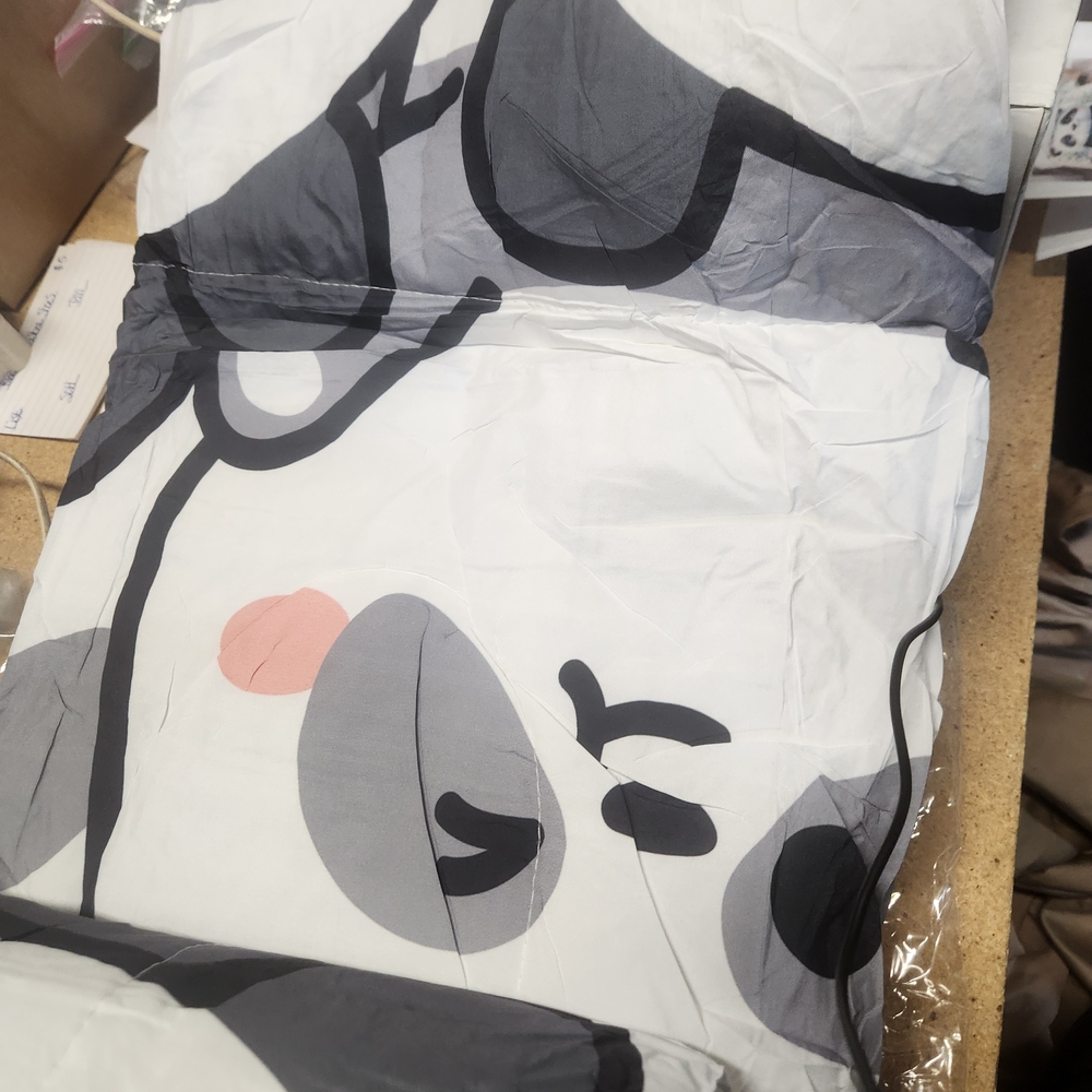 Panda Print Bedding Set - Picture 4 of 6